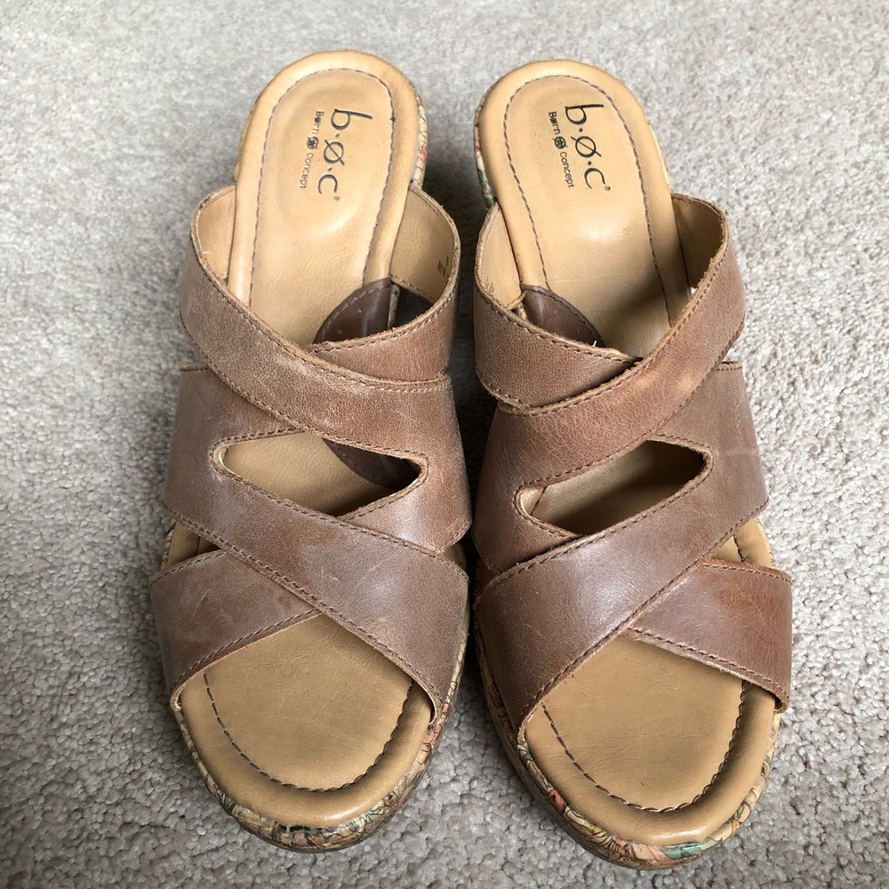 BOC platform/wedge sandals brown EUC